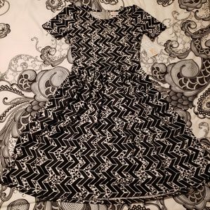 NWT XS Black Chevron LuLaRoe Amelia Dress